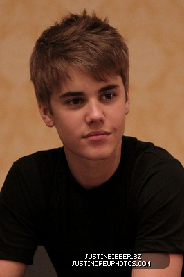 normal_Justin2BBieber2BJustin2BBieber2BLive2BSingapore2BEsoQDhbL2xol