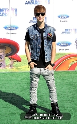normal_justin-bieber-bet-062611-2
