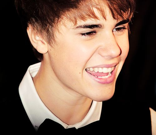 tumblr_lmnccaF0yO1qjna1jo1_500 - justin bieber 3