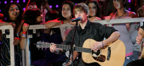 tumblr_lmpuytiC0U1qgqpn7 - justin bieber 3