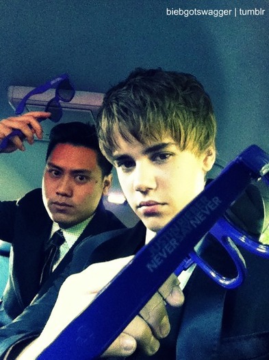 tumblr_lmpx8tmuIN1qkwh9ro1_500 - justin bieber 3