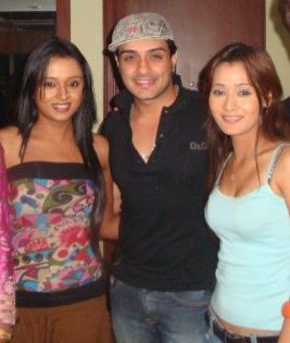 SOME5 - PARUL CHAUHAN SARA KHAN ANGAD HASIJA AND KINSHUK MAHAJAN