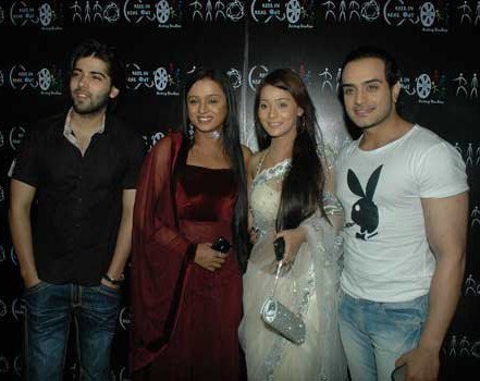 SOME6 - PARUL CHAUHAN SARA KHAN ANGAD HASIJA AND KINSHUK MAHAJAN