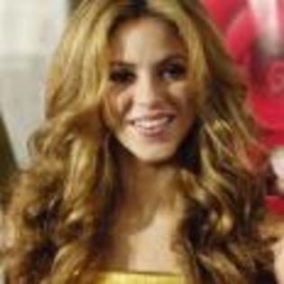 Shakira_1270722464_4 - shakira