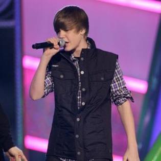 55738-0-justin_2 - justin bieber