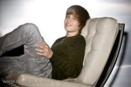 Iubita-perfecta-pentru-Justin-Bieber