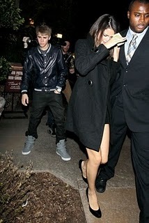 Justin-Bieber-Selena-Gomez-Celebrate-17th-Birthday-PHOTOS-3