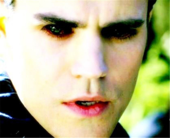 blood-eyes-paul-wesley-red-eyes-stefan-salvatore-the-vampire-diaries-Favim.com-107310 - Rare