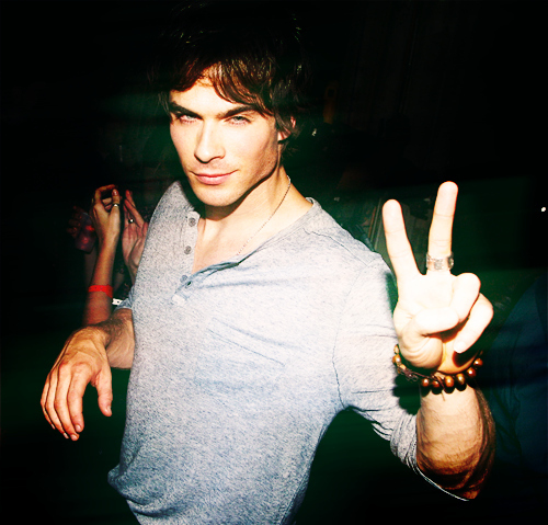 damon-damon-salvatore-diaries-gorgeous-ian-ian-somerhalder-Favim.com-64365