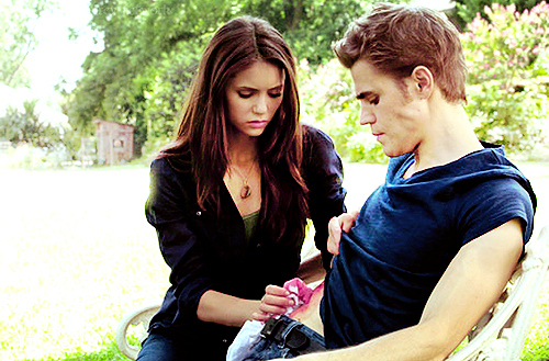 elena-love-stefan-the-vampire-diaries-vampire-Favim.com-129296