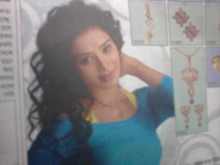 25 - Pyaar Kii Yeh Ek Kahaani Sukirti Khandpal Pix From P C Chandra Jewellers Ad