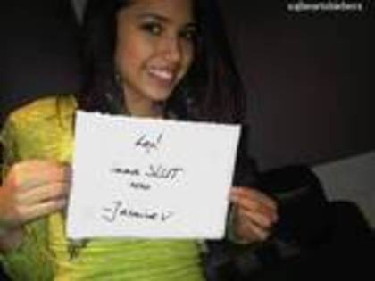 th_5191725628_f8085eb7a2_z