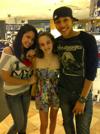 tumblr_lhxrcqi8T31qepxf8o1_500