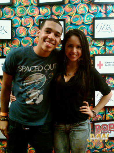 tumblr_lj0x5xSLVx1qffj2io1_500