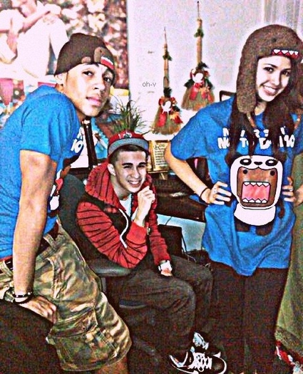 tumblrlfs4co7ge01qgqwz2 - Jasmine V 1