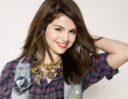 UUMBLVJGUKYUYBCRWQK - selena gomez