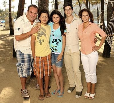 Wizards_of_Waverly_Place_1271000909_4_2007 - selena gomez