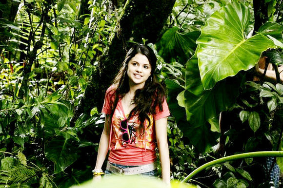 wizards-of-waverly-place-the-movie-356656l-imagine - selena gomez