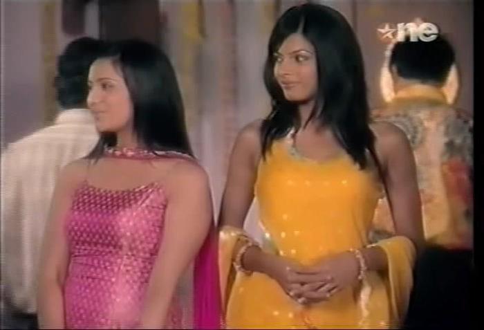 1 (20) - DILL MILL GAYYE KaSh As AR Diwali Caps