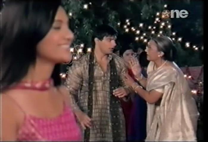 1 (58) - DILL MILL GAYYE KaSh As AR Diwali Caps