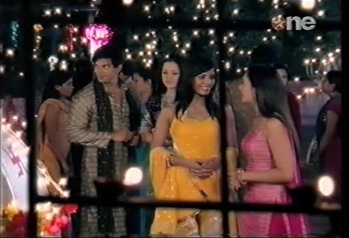 1 (96) - DILL MILL GAYYE KaSh As AR Diwali Caps