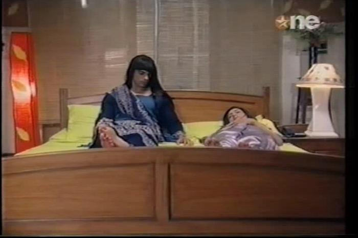 1 - DILL MILL GAYYE KaSh As AR Lonawala Bedroom Scene Caps