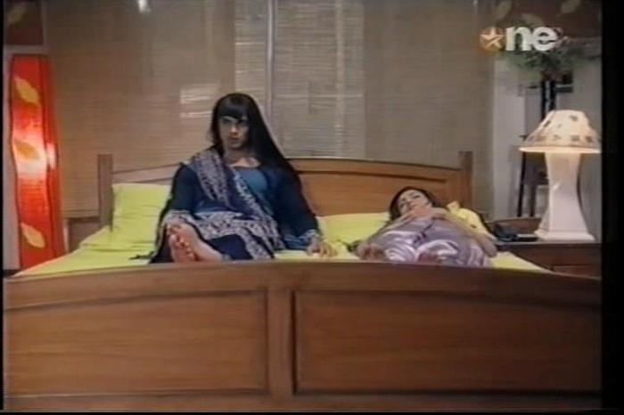 1 (2) - DILL MILL GAYYE KaSh As AR Lonawala Bedroom Scene Caps