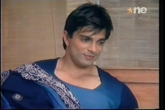 1 (78) - DILL MILL GAYYE KaSh As AR Lonawala Bedroom Scene Caps