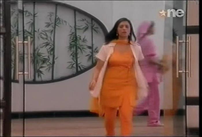 1 - DILL MILL GAYYE  KaSh As AR Leg Holding I Scene Caps