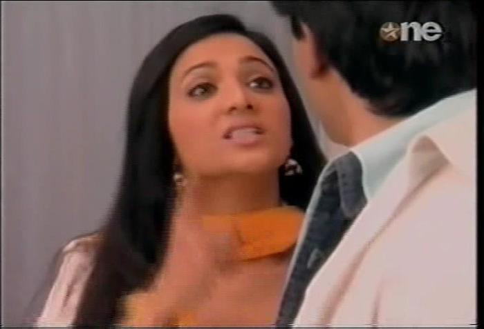 1 (70) - DILL MILL GAYYE  KaSh As AR Leg Holding I Scene Caps