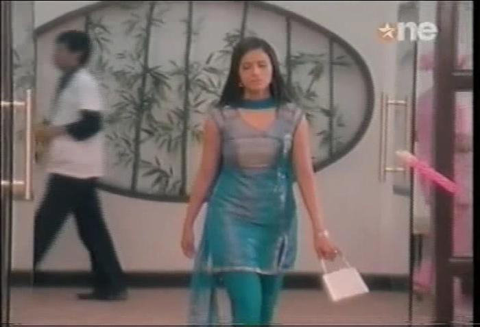 1 - DILL MILL GAYYE KaSh As AR Leg Holding II Scene Caps