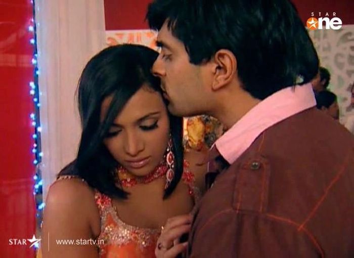 1 (148) - DILL MII GAYYE KaSh Random Caps