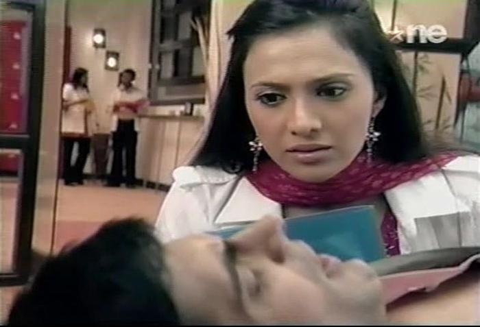 1 (169) - DILL MII GAYYE KaSh Random Caps