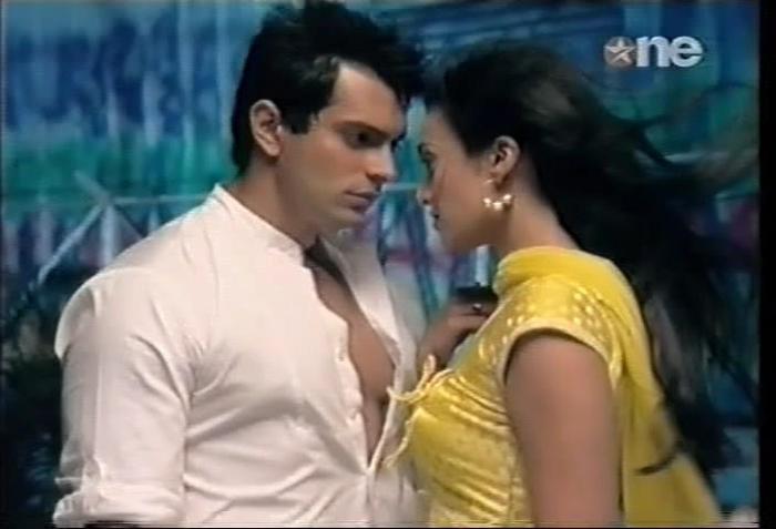 1 (181) - DILL MII GAYYE KaSh Random Caps