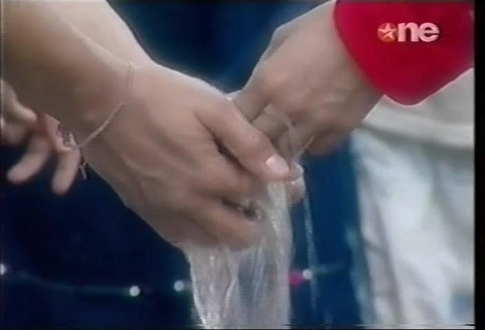 1 (188) - DILL MII GAYYE KaSh Random Caps