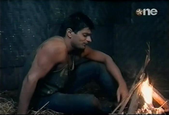 1 (56) - DILL MILL GAYYE KaSh As AR Jungle Staring Caps