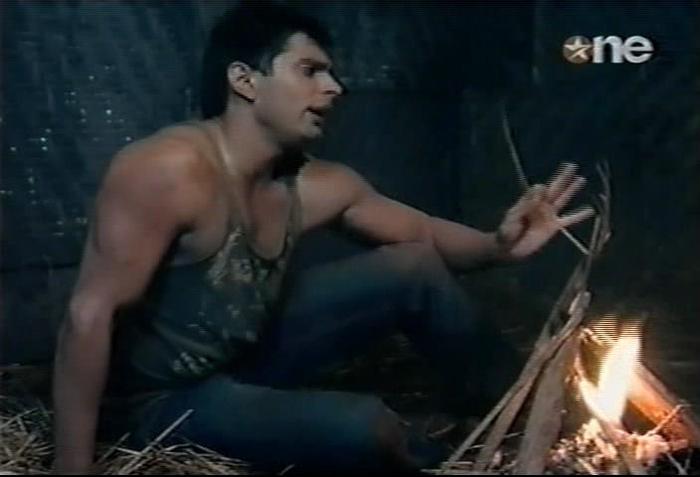 1 (62) - DILL MILL GAYYE KaSh As AR Jungle Staring Caps