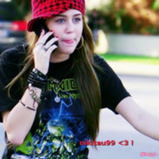 32284581_UOTXOMUFO