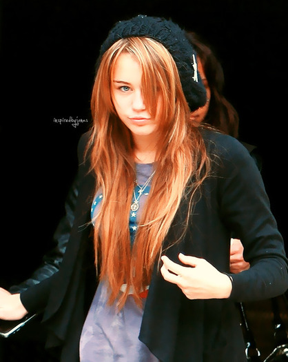 tumblr_l3y6arVfNd1qbsug2o1_500 - miley-cyrus