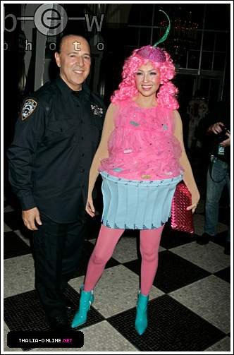 Thalia - Thalia-Halloween 2010