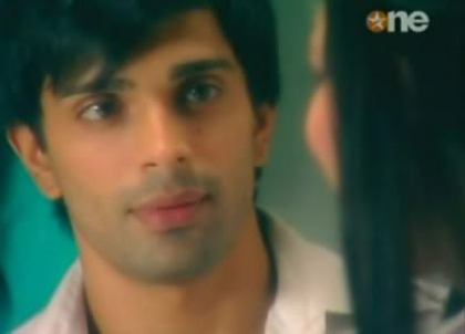 DilMilGaye2ndDecXvidHQDesi9_chun-6 - DILL MILL GAYYE kasu caps