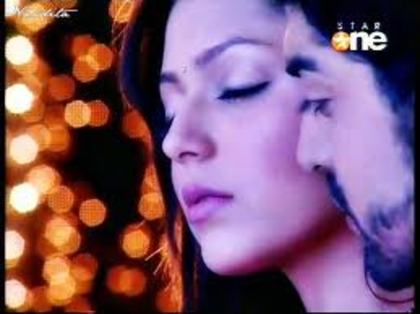 images (9) - Geet Hui Sabse Parayi