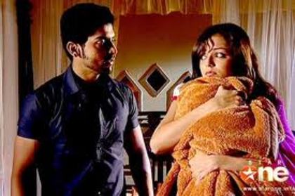 images (5) - Geet Hui Sabse Parayi