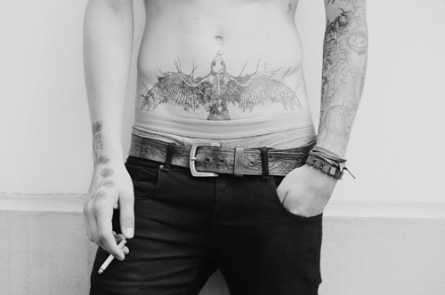 belt-black-and-white-boy-cigarette-tattoo-Favim.com-56085_large - Fashion