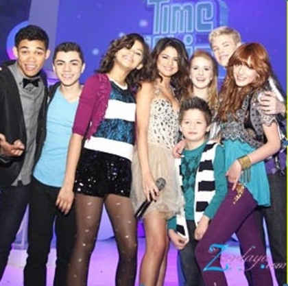 march-18-selena-gomez-shake-it-up