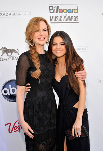 nicole-kidman-and-selena-gomez-bbma