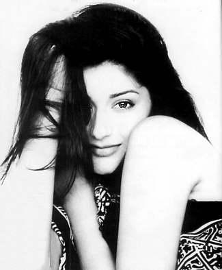 Sonali_Bendre_1256617520_1