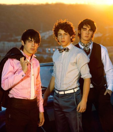  - JONAS BROTHERS