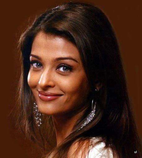 Aishwarya-Rai-58009,300852,34 - cea mai frumoasa actrita indiana