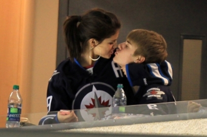 normal_008~12 - xX_Justin and Selena Watching Jets vs Hurricanes Game